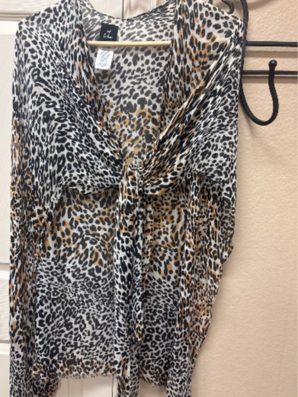Airy light cheetah print wrap/cape/poncho
